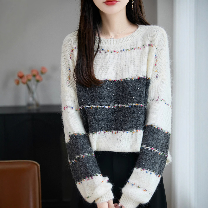 Alpaca Sequin Sweater, Round Neck Glitter Inner Wear, Soft and Skin-Friendly Material, New Accessible Luxury Women's Clothing for Autumn and Winter
