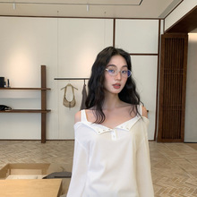 �F؛�����p����ɫһ�ּ�كɼ��L��T��Ů���＾㼑��@��¶������