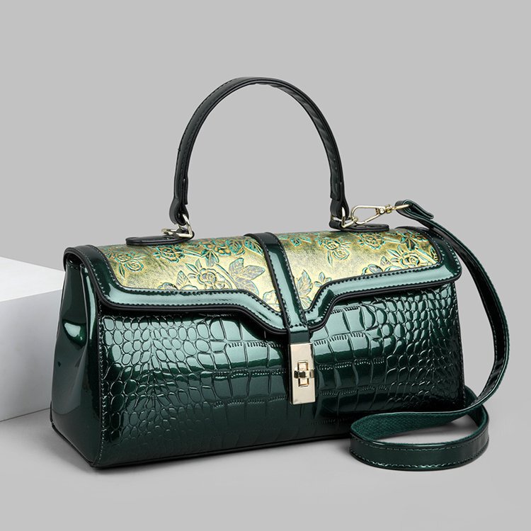 Bags Women's Bags Large Capacity Crocodile Pattern Tote Bag Fashionable European and American Retro Handbag High-End Single Shoulder Crossbody Bag Bags Women's Bags Large Capacity Crocodile Pattern Tote Bag Fashionable European and American Retro Handbag High-End Single Shoulder Crossbody Bag