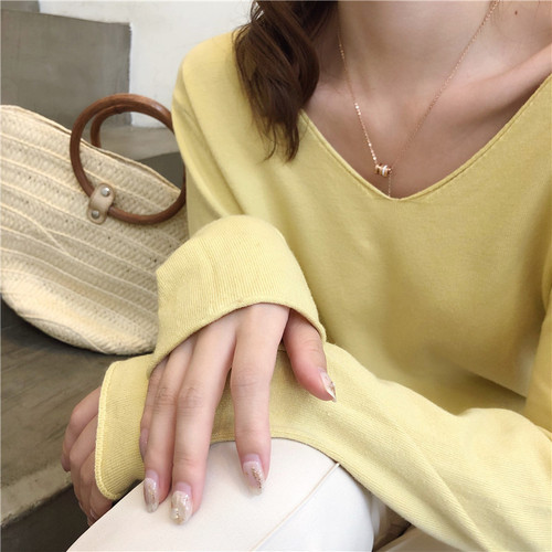 Women's thin V-neck knit sweater for layering, loose and versatile, large size base top