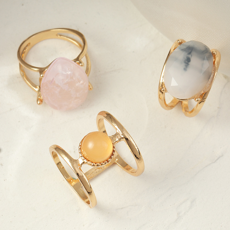 Simple Geometric Resin Ring Set display picture 2