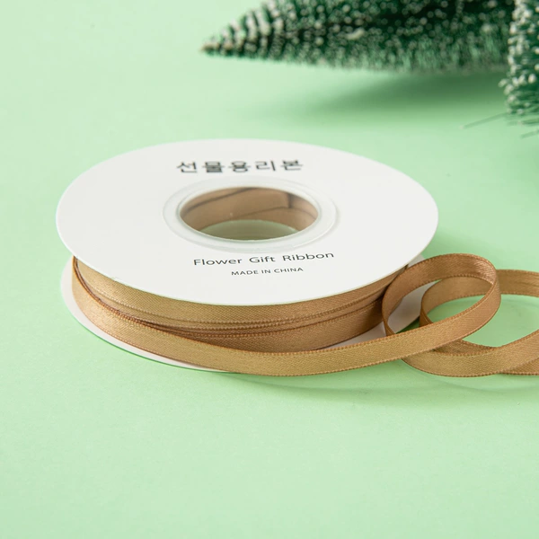 3# double-sided polyester-cotton webbing khaki color 0.6cm1 yard (200 yards/roll)