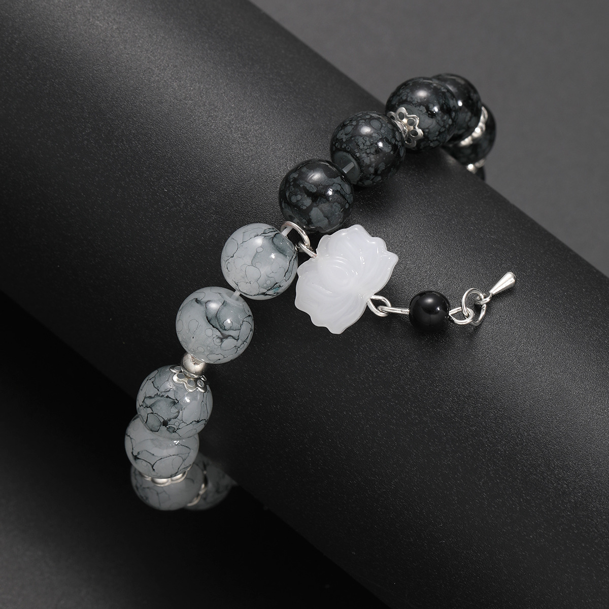 Bracelet de perles papillon style féerique bijoux de luxe_voghion.com