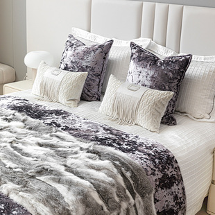 French Entry Luxury Purple Villa Bedding Kit Model Room High-end Display Soft Dress Bed Pillow Bed Flag Combination