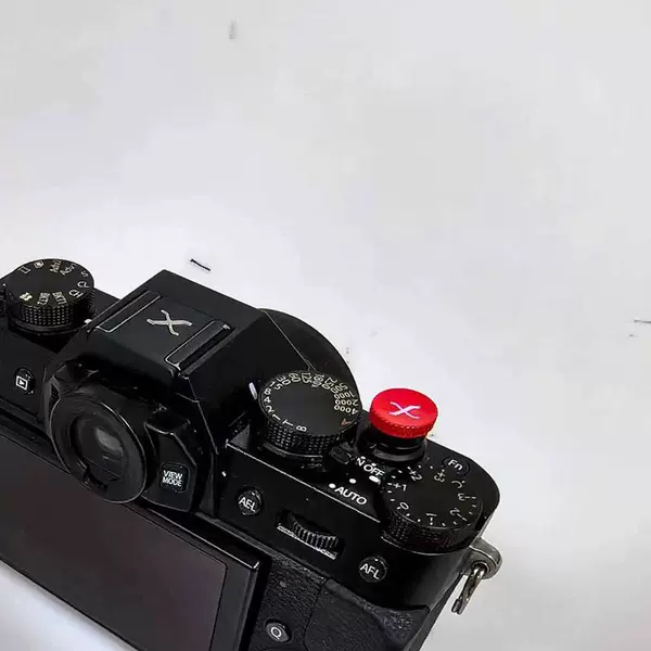 X screw button + black bottom silver hot shoe cover