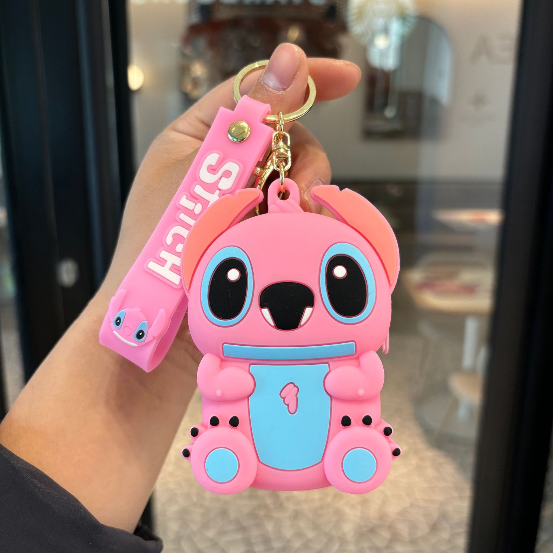 Transfronterizo Kapibara llaveros Kulomi bolsos de cambio llaves colgantes bolsos accesorios pequeños regalos al por mayor