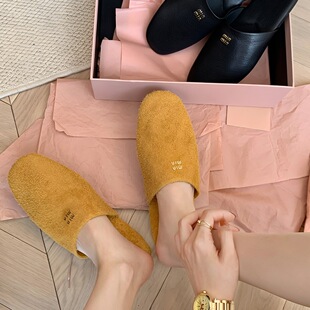 ��ţ�q�昷��Ь�r�ְ��^����һ�_������ƽ����ЬŮ��Ƥ����Ь����