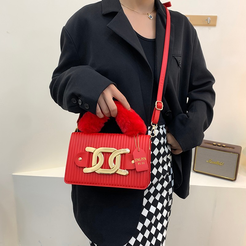 Women's Medium Pu Leather Geometric Fashion Square Buckle Crossbody Bag display picture 2