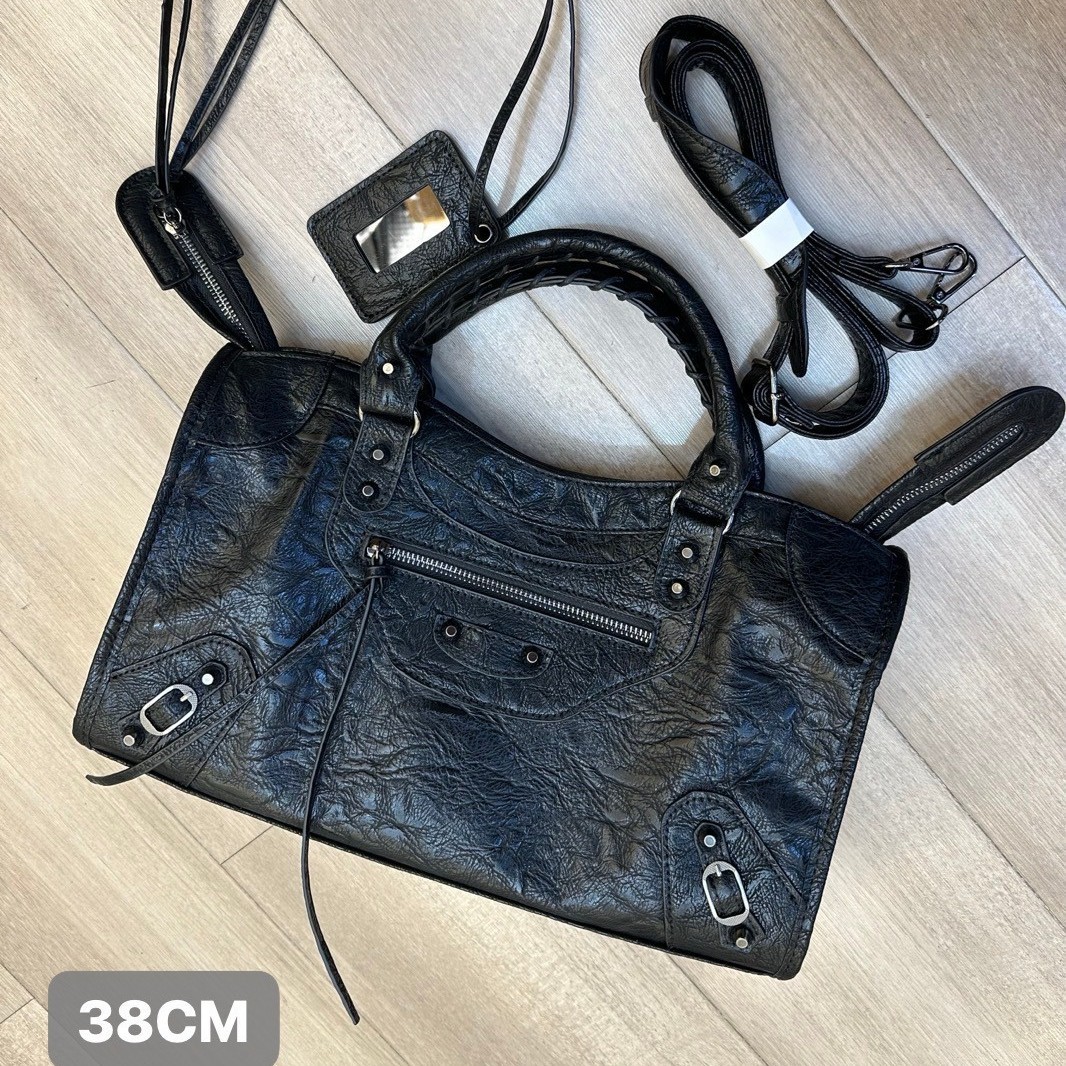 Cross-border Explosions of the New Style Hot Girl Handbag Fashion All-match Women's Bag Shoulder Crossbody Bag