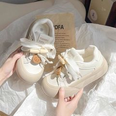 趙露思同項乳fufu厚い底の白い靴の女性の小さい大衆の復古の板の靴の女性の秋冬の百合insのパンの靴