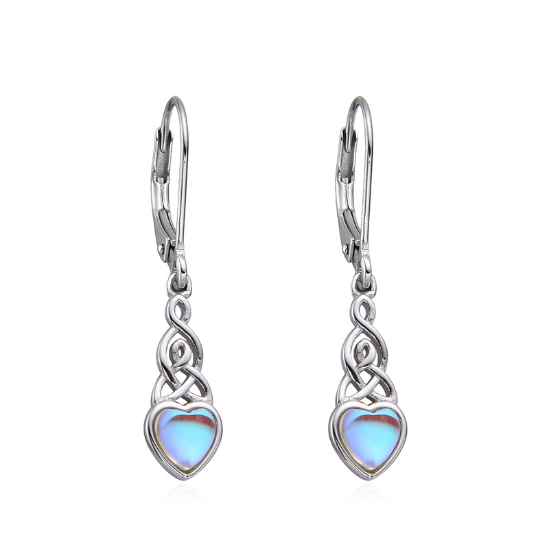 Pendientes en forma de corazón de plata S925 nuevos transfronterizos Pendientes de piedra lunar de nudo celta irlandés Pendientes simples de moda femenina