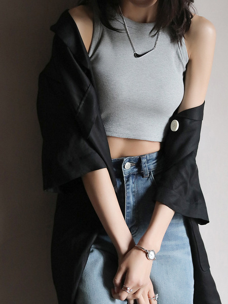 Summer sexy top with cups with a round collar