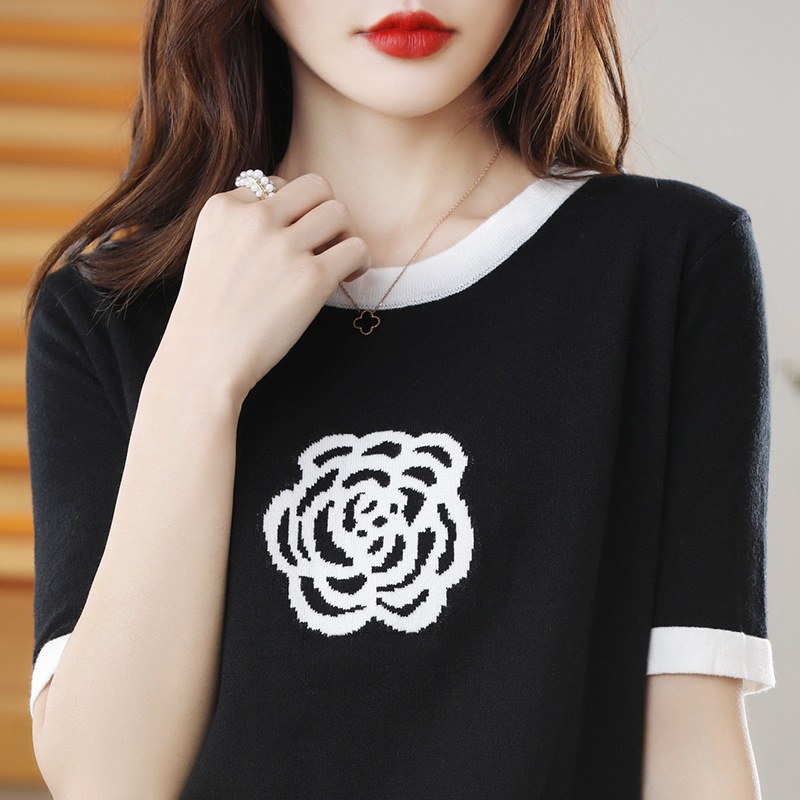 Damenbekleidung, Damenmode, Farbblock-T-Shirt mit Rundhalsausschnitt und Kamelienmuster, Kurzarm, lockere Passform, figurformendes Wollstrickoberteil für den Sommer_voghion.com