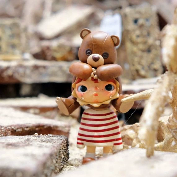 [Новейшая коллекция совместного проекта PQPMART Хироно 小野小王子联合系列 Blind Box модные фигурки сувениры подарки]