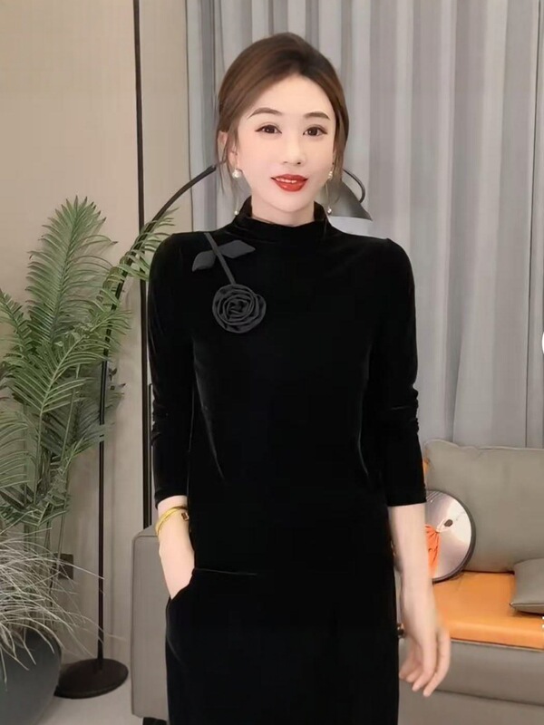 一件代发直播爆款2025秋季款百搭洋气一支花朵丝绒气质女人味上衣|undefined