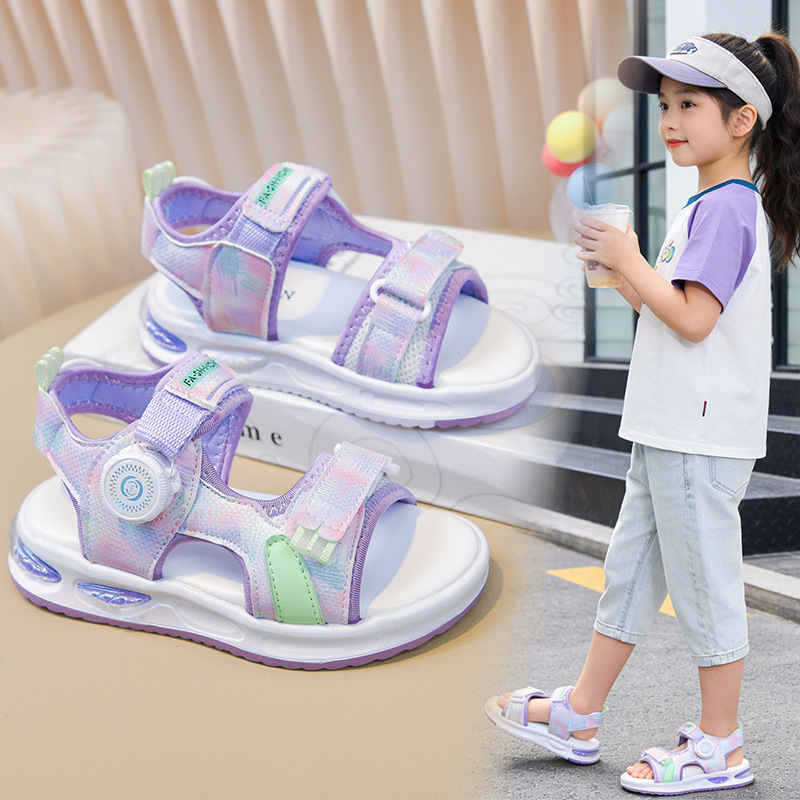 Sandallas de niñas 2026 verano nuevo niño moda versátil sandalias deportivas de suela suave botón giratorio zapatos de playa image 4