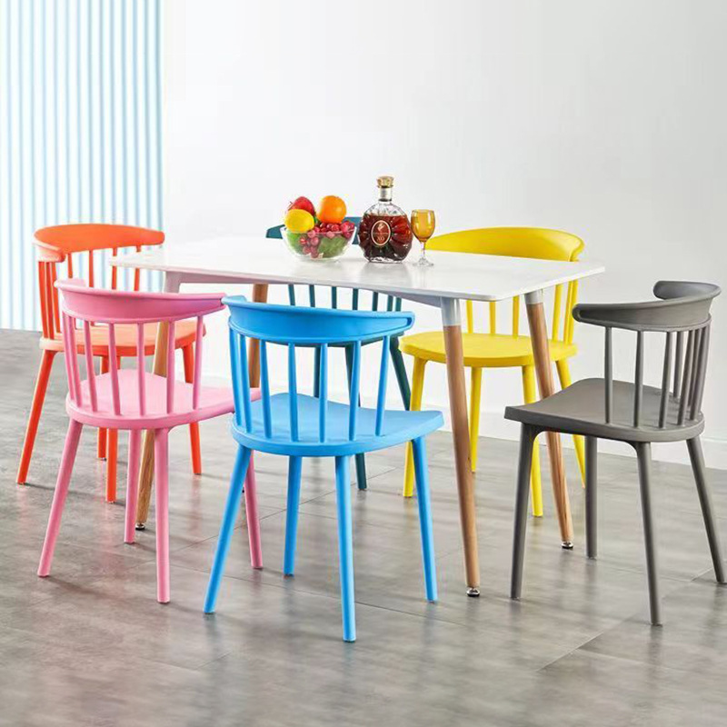 Inicio negociación Silla de escritorio perezoso respaldo Silla de comedor silla de oficina moderno estilo minimalista plástico ocio silla al por mayor