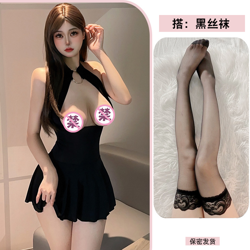 블랙 + 블랙 스타킹