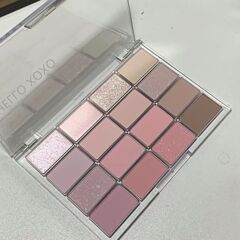 ハローXOXO韓国系アイシャドー16色のビーズのつや消しピンクの大地が明るくなります。