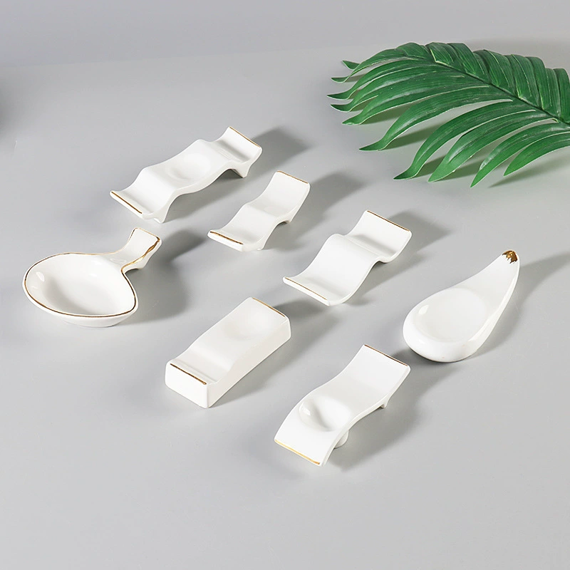 Столовая посуда в отеле