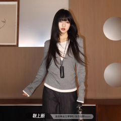 呆毛 设计感假两件褶皱收腰针织长袖T恤女春秋修身显瘦正肩短上衣
