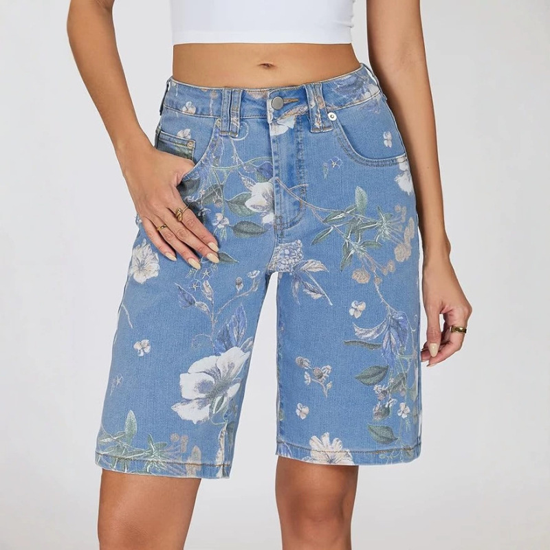 2026 European and American Cross-Border Amazon Women's Denim Shorts, Straight-Leg, Knee-Length, Floral Print Design, Fashionable Five-Point Pants 2026 European and American Cross-Border Amazon Women's Denim Shorts, Straight-Leg, Knee-Length, Floral Print Design, Fashionable Five-Point Pants