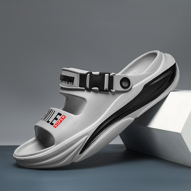 Sandalias para estudiantes masculinos y femeninos que usan al aire libre en verano