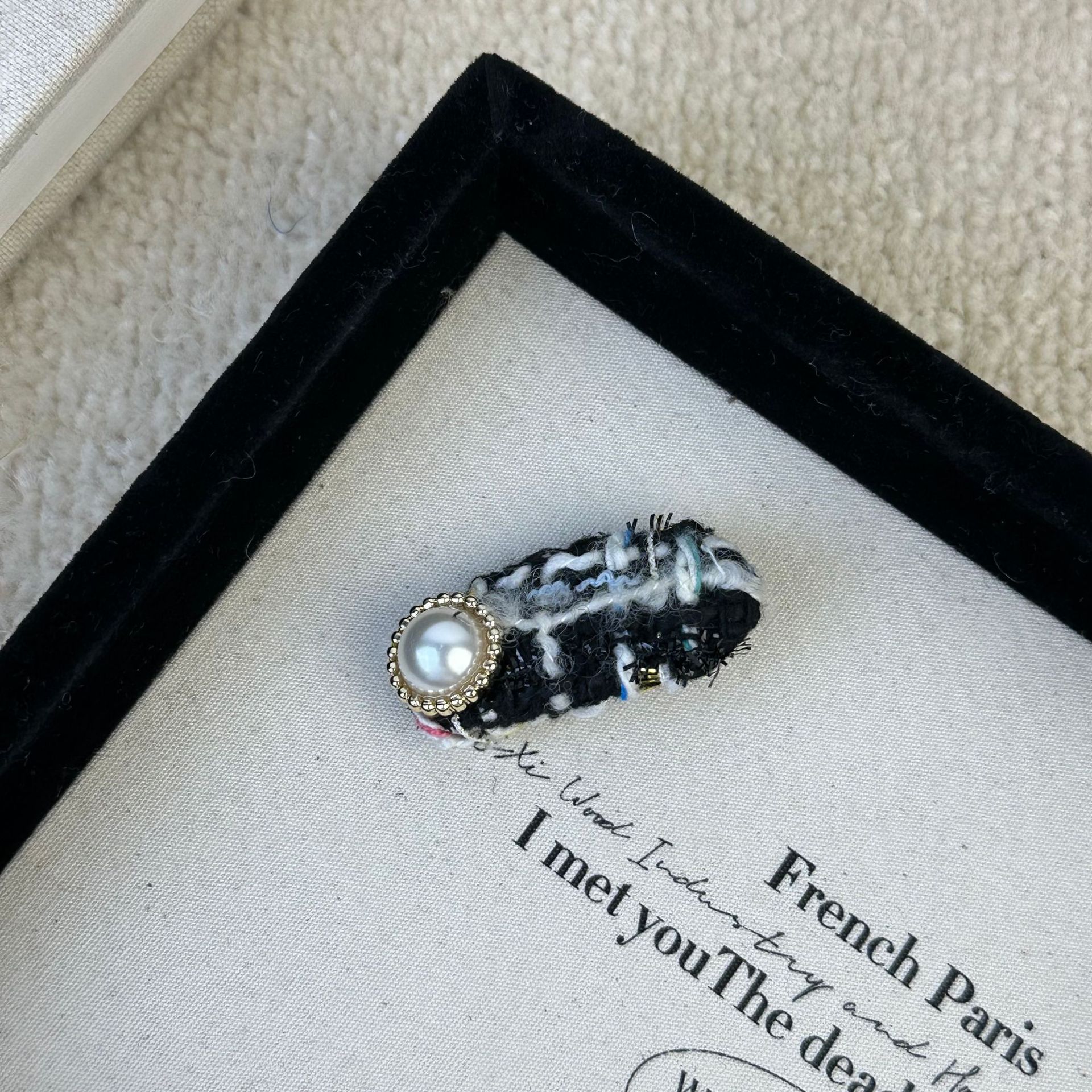 Horquilla de lana a cuadros con perlas estilo otoño e invierno, estilo francés retro de alta calidad, pinza lateral para flequillo roto_voghion.com