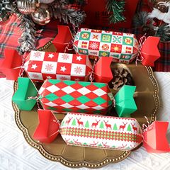 2024国境を越えた新しいクリスマスの誕生日キャンディーボックスのアイデアの小さなギフトボックスのチョコレートのジンジャークッキーの包装ボックス