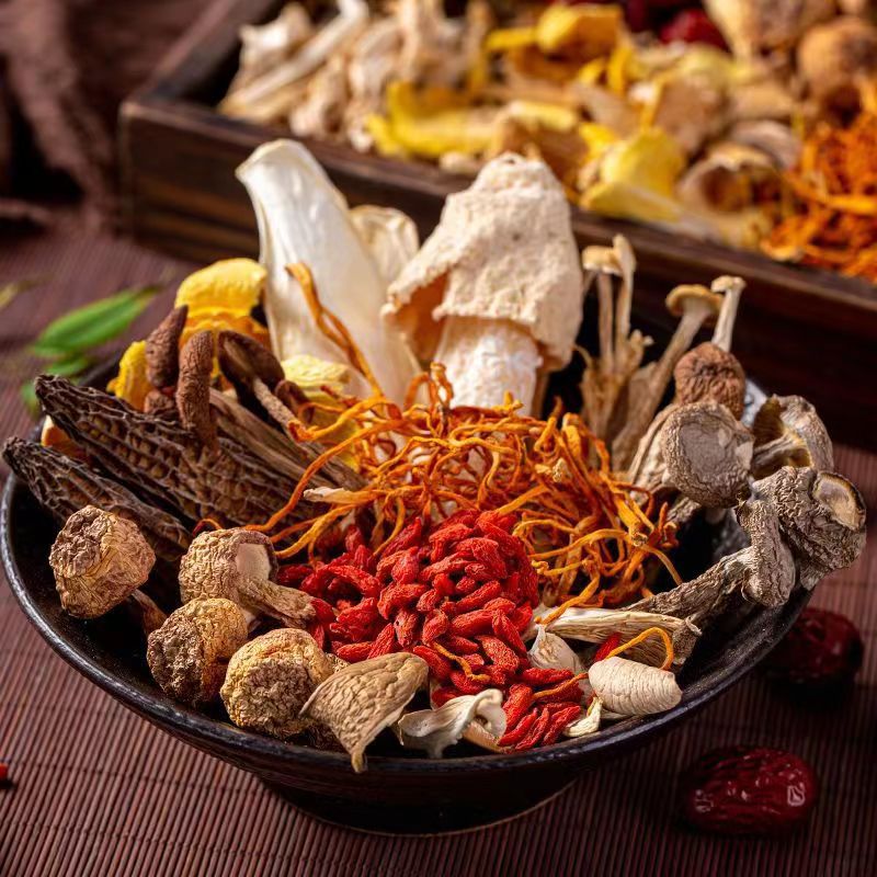 100g x 5 bags of Colorful Mushroom Soup Pack, Yunnan Specialty Matsutake Mushroom Soup Base, Mountain Treasures New Year Gift Box, for Spring Festival Gifting