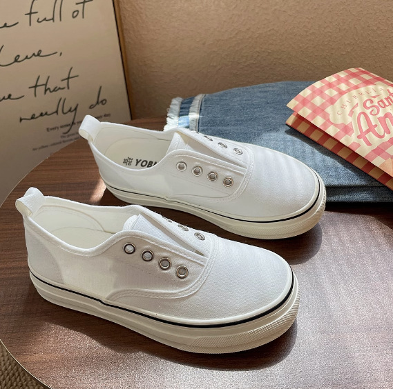 一脚蹬懒人帆布鞋女2025新款圆头厚底百搭休闲运动板鞋松紧小白鞋