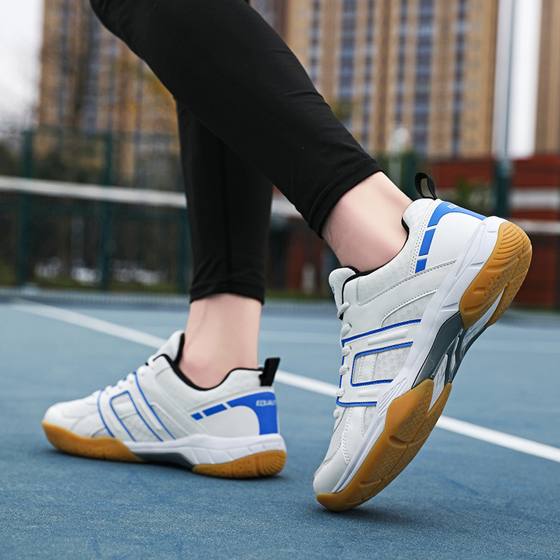 2026 Volleyball Shoes Men's Badminton Shoes Women's New Table Tennis Shoes Non-Slip Training Shoes Sports Shoes Couple Tennis Shoes