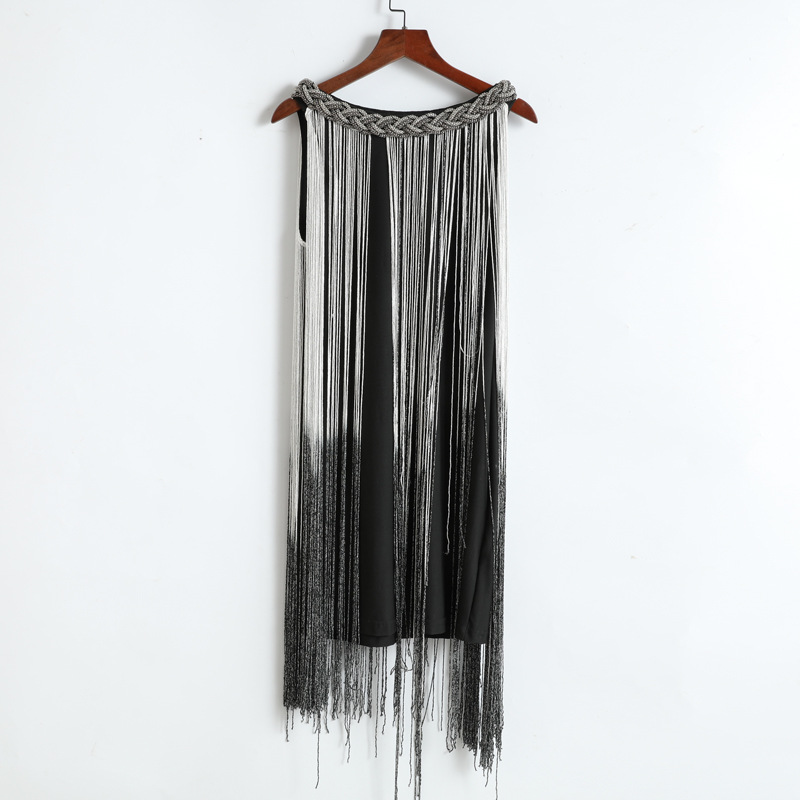 Sala de modelo verde sala de vestuario vestuario moderno simple mesa de maquillaje combinación de decoración caja de almacenamiento de vestido de cena