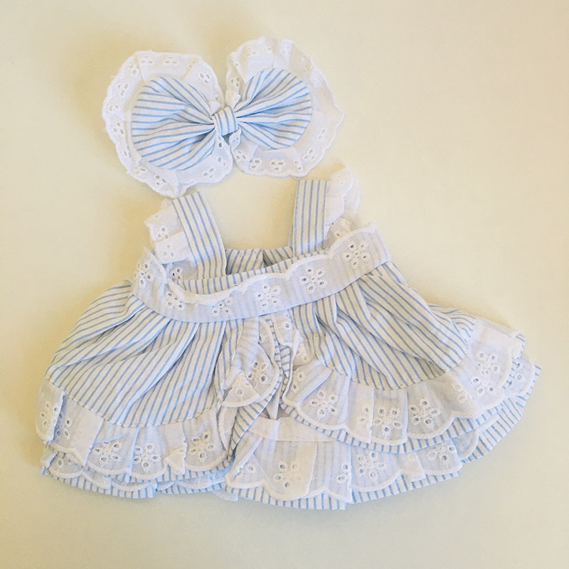 蓝白条纹裙+发夹