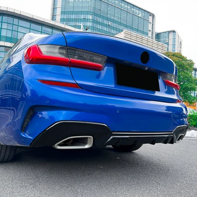 Sport Square-Hole Style Rear – Spoiler