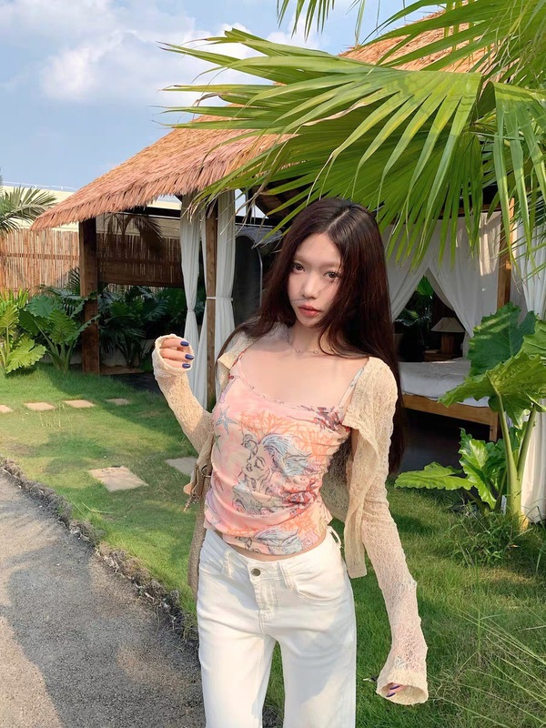 966#967#新款甜美涂鸦印花吊带带胸垫修身杏色蕾丝外套显瘦上衣|undefined