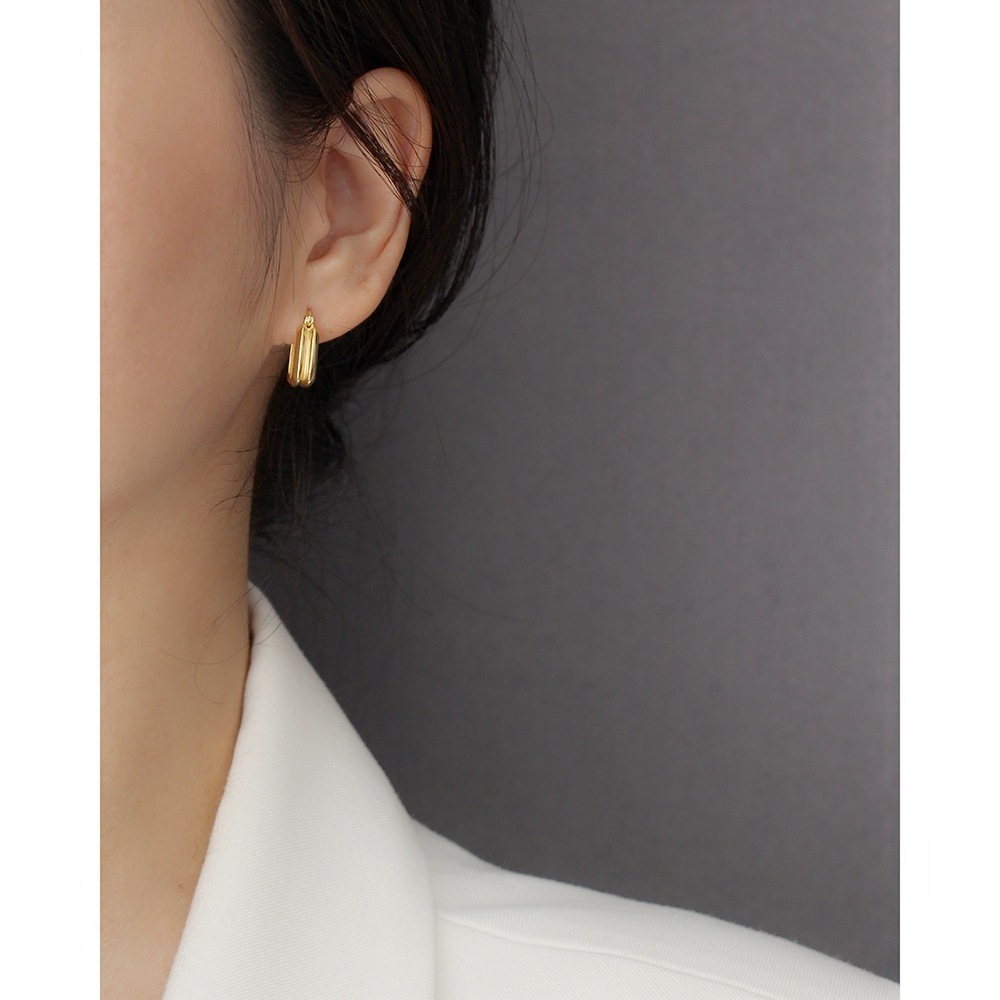 925 Sterling Silver Ear Needle Material 18K Real Gold Plated Plating Material Simple Style Square Sterling Silver Earrings Plating Metal 925 Silver Earrings