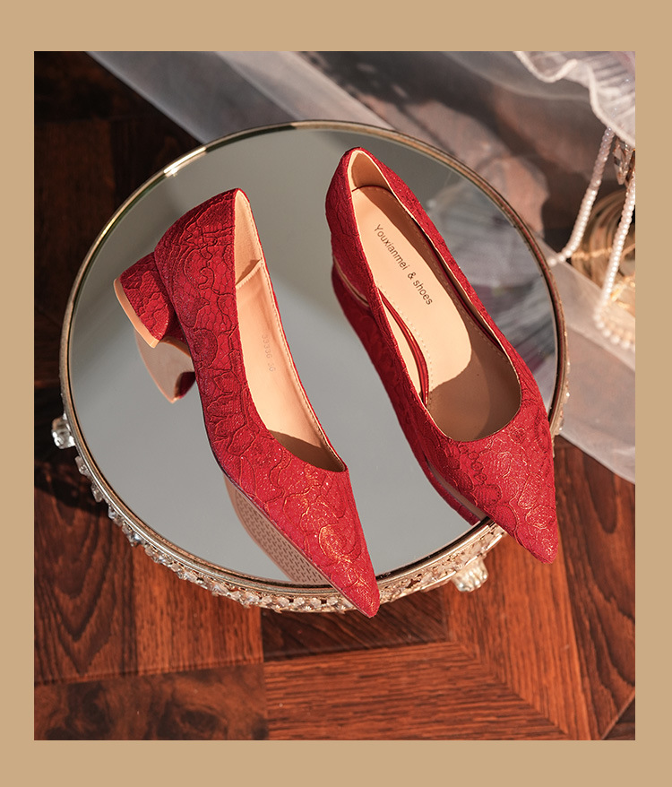 3333G Scarpe da donna con tacco basso, in raso, a punta, rosse, comode ed eleganti, per damigelle d'onore e feste_voghion.com