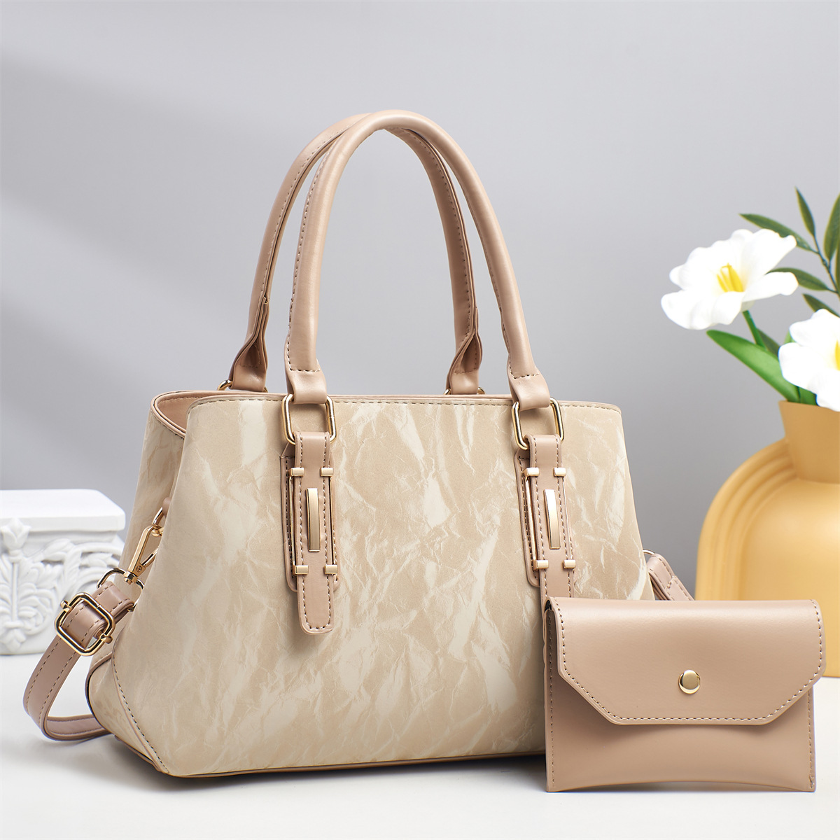 Bolso de mujer nuevo bolso de hombro de gran capacidad temperamento bolso de madre de cuero suave bolso de mujer de viaje de moda puede ser mensajero