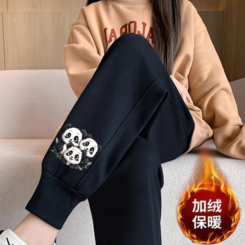 팬더 세 마리 나사식 블랙 팬츠와 벨벳