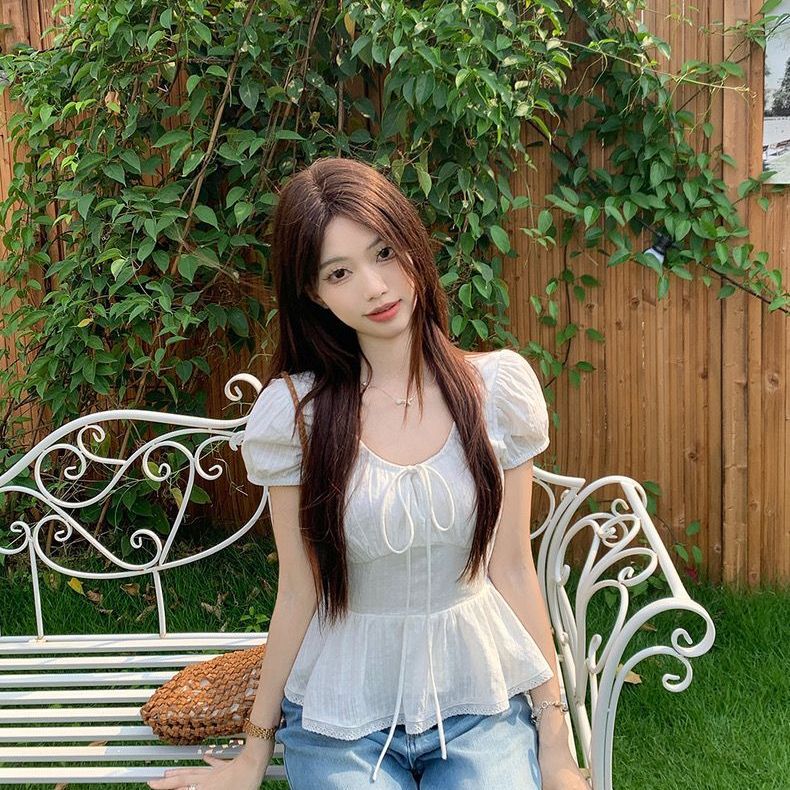 フレンチパフスリーブシャツ女性のための夏の2025新しい韓国スタイルラウンドネックショートウエスト気質純粋な欲望半袖トップ|undefined