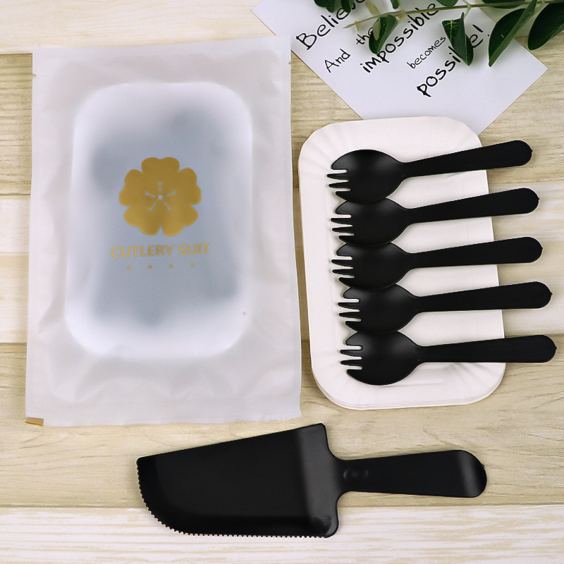 진한 파란색 검정색 가방 5접시 포크와 나이프 50세트