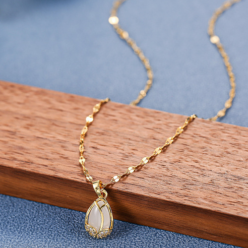 Japanese and Korean Style Light Luxury Cat's Eye Stone Tulip Pendant Titanium Steel Necklace for Women, Unique and High-End, Versatile Lockchain Jewelry