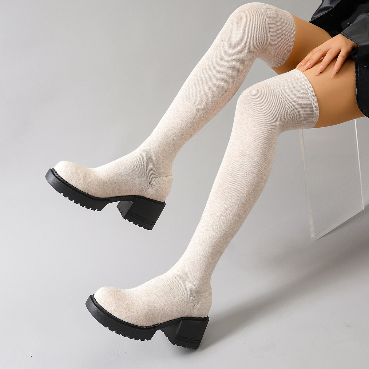 Winterliche Damen-Overknee-Stiefel mit runder Zehenpartie, Flyknit-Strick, figurformender Wirkung, mittelhohem Absatz, dicker Sohle, elastischem Schaft, Übergrößen_voghion.com