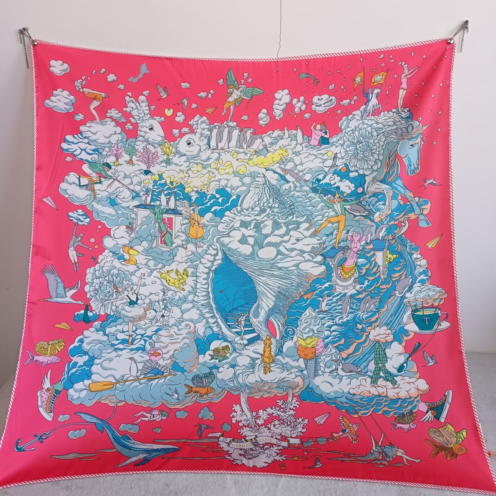 Bufandas de seda de moda europeas y americanas transfronterizas bufandas elegantes de alta calidad lujosas impresión de letras de seda impresión caliente en el extranjero