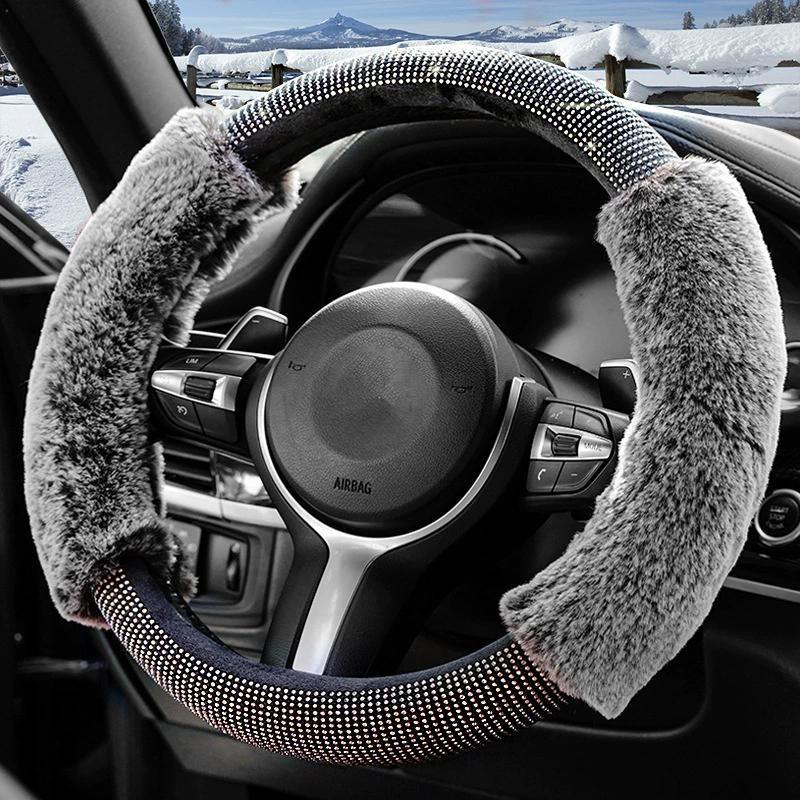 Новый чехол на руль автомобиля, плюшевый зимний универсальный модный теплый нескользящий чехол на ручку автомобиля с бриллиантами, Женский трансграничный оптом
