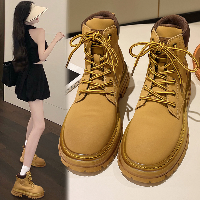 Botas de estilo británico Martin para mujeres primavera y otoño de 2025, nuevas botas de cuero de correa media de altura para mujeres