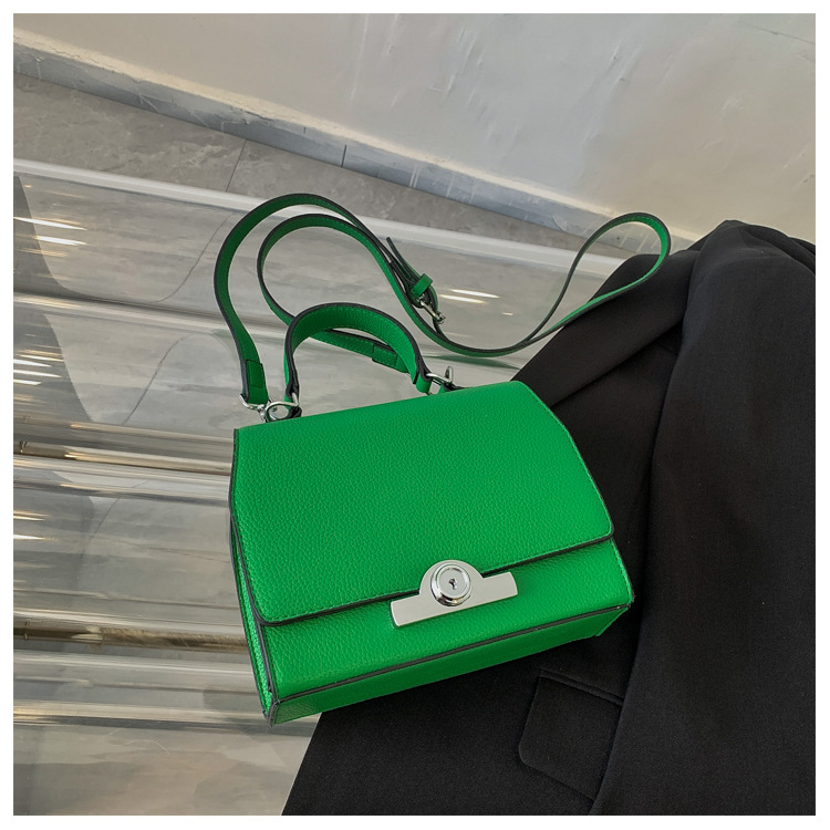 Solid Color Pattern All Seasons Season Women's Gender Women's Small All Seasons Pu Leather Classic Style Handbag