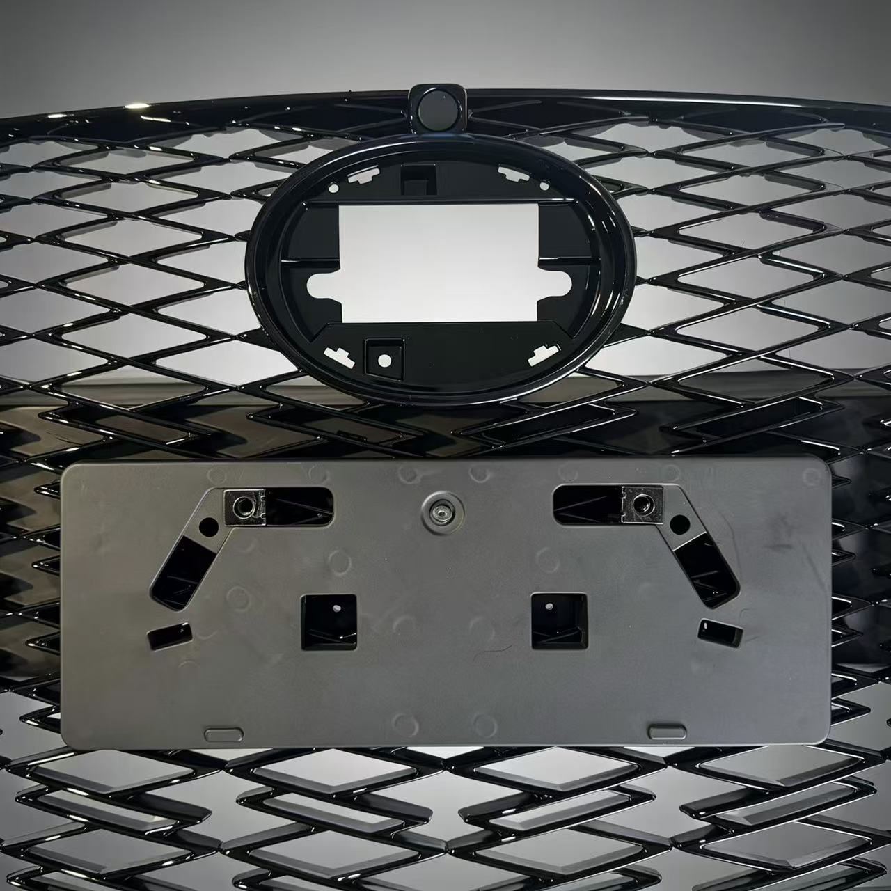 Suitable for 14 Lexus IS models to be modified and upgraded to the 21 IS sport model front face kit with full body kit