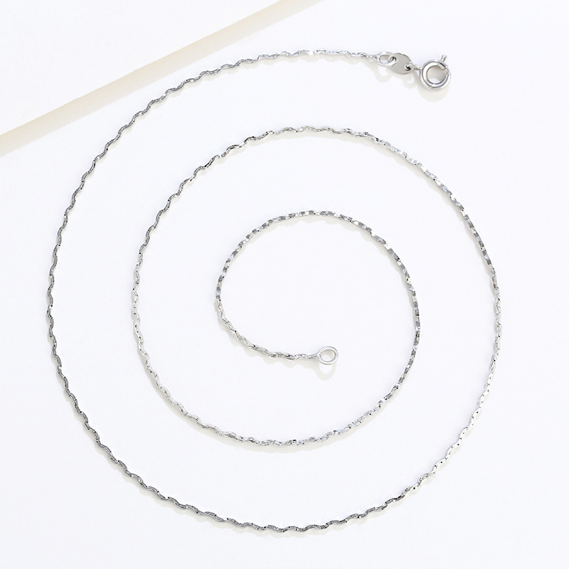 Xuping joyería simple blanco fino corrugado cadena colgante con cadena personalidad de la moda cadena de cadena única collar para las mujeres